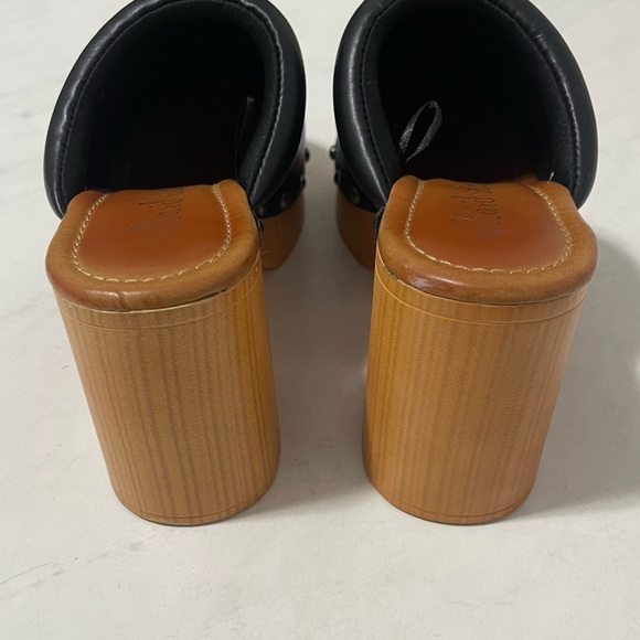 Altar’d State Black Tan Faux Leather Studded Clogs Size 7 Boho Festival Western - Picture 5 of 7